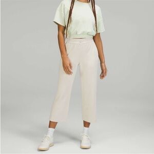 Lululemon Softstreme Straight Leg Crops